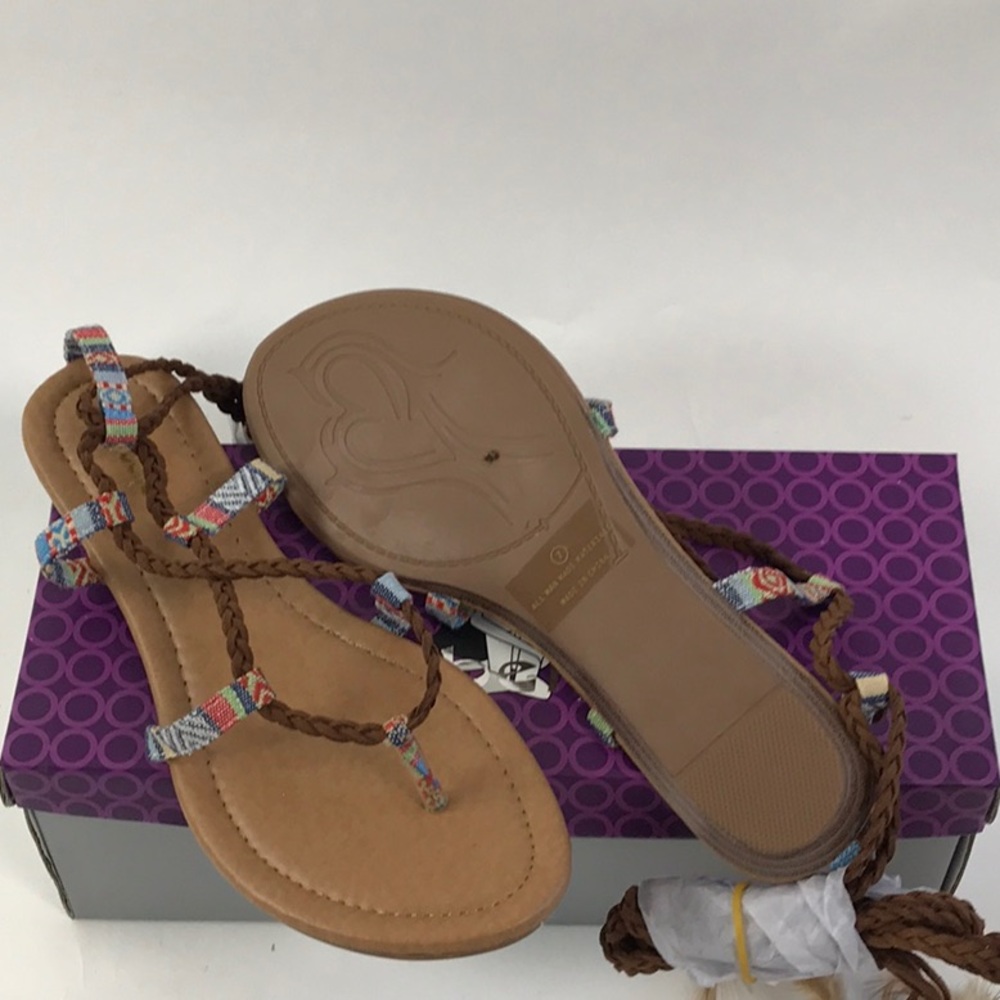 SIZE 7-BRAID LACE UP-PRICE FIRM-😍😍HOST PICK😍😍 - Picture 7 of 8